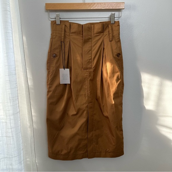 Helsa Paperbag Skirt in Caramel - Picture 4 of 8